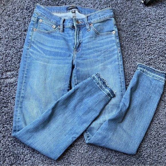 J Crew Toothpick Jeans 8” Rise Let Down Hem size 25 - Picture 2 of 9